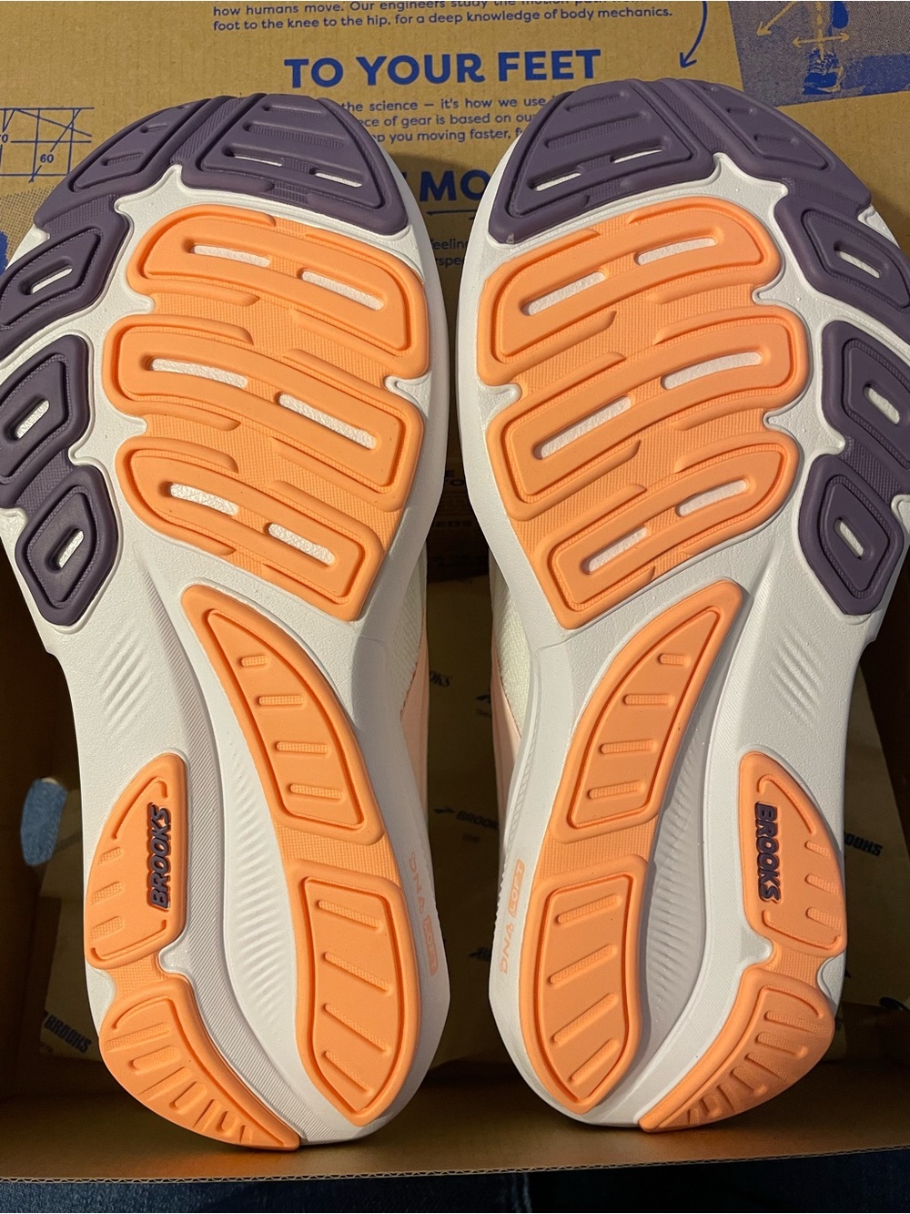 NEW Brooks Revel 9 White Cyber Peach Purple Women’s Running Walking Shoe Size 8 - Picture 7 of 10